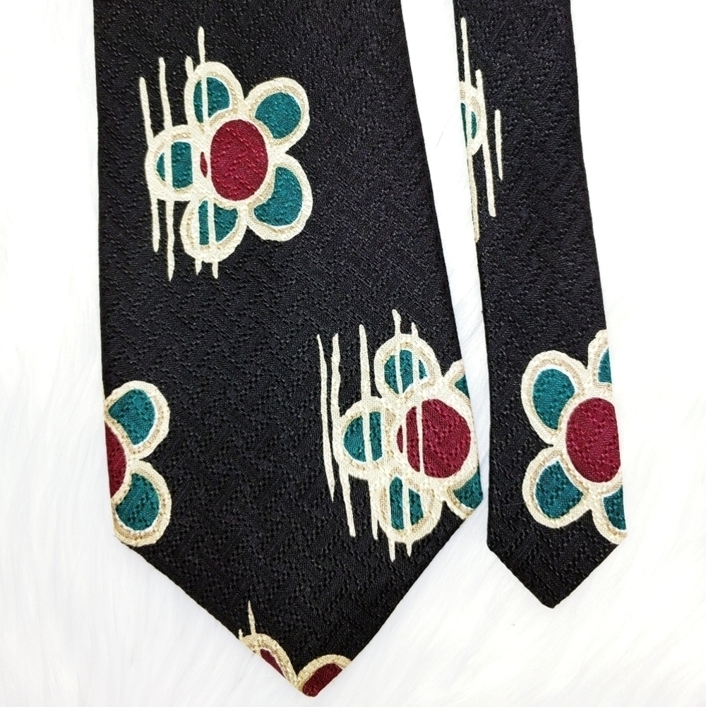 Perry Ellis Floral Italian Silk Tie 56